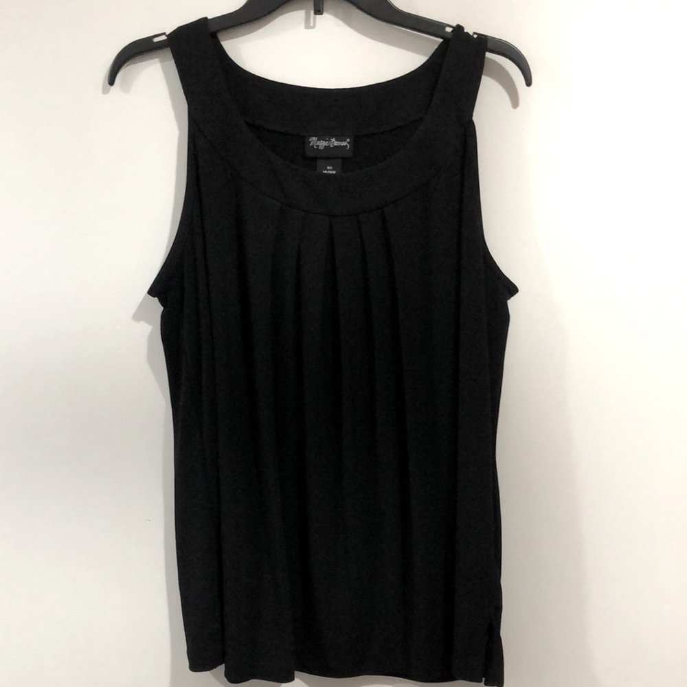Maggie Barnes OX top